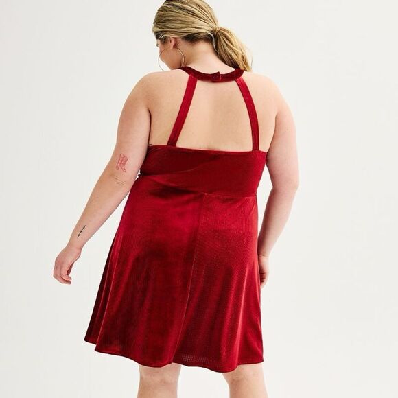 NWT Red Velvet Shimmer Halter Dress Size XL - Picture 2 of 3